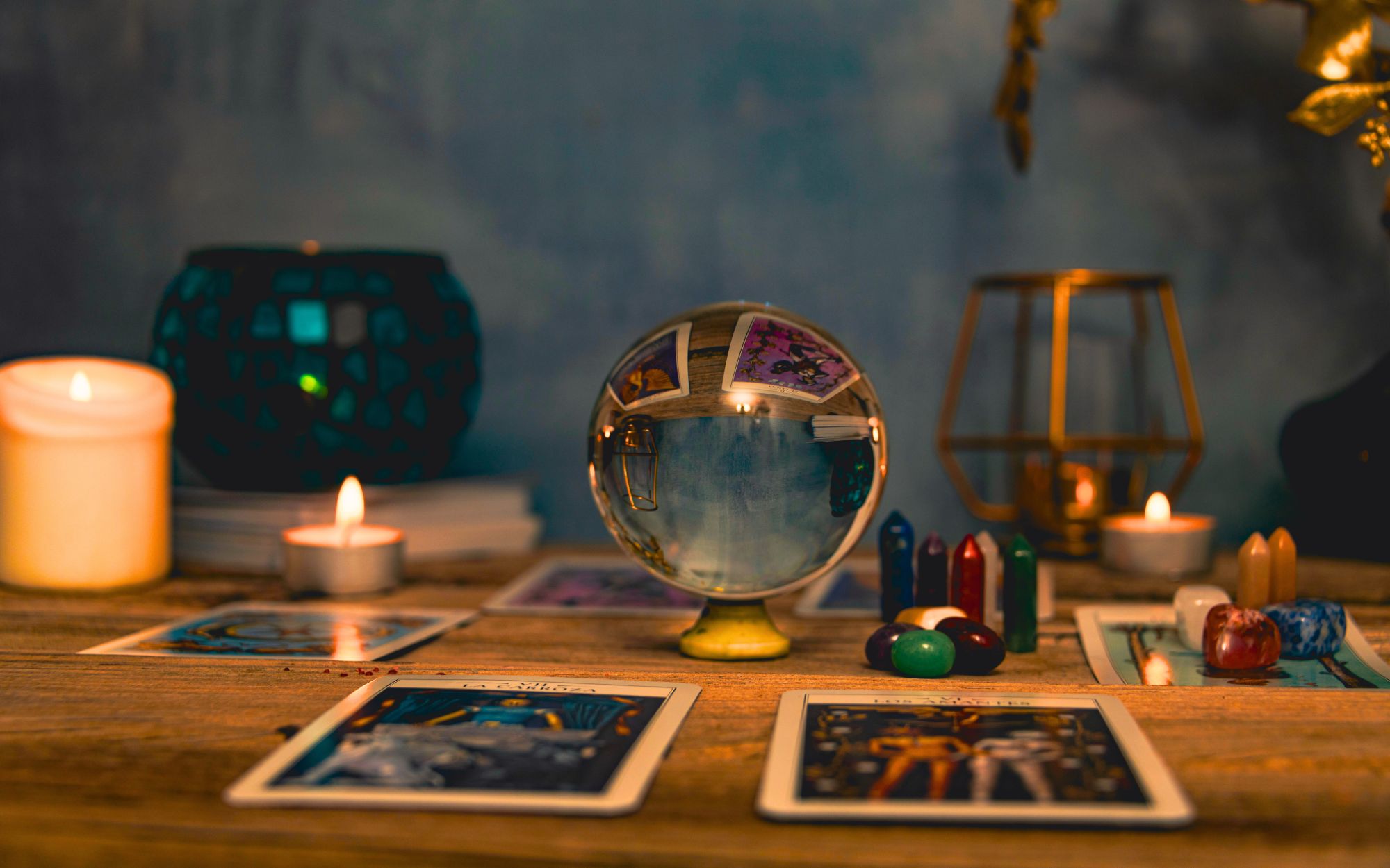 Divinatorische rituelen en helderziende consulten